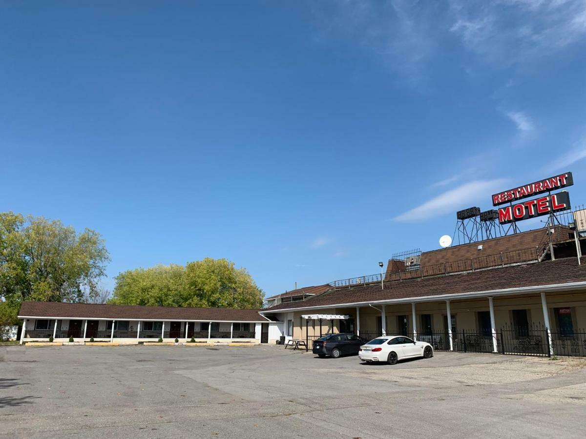 7 West Motel Carleton Place Exterior photo